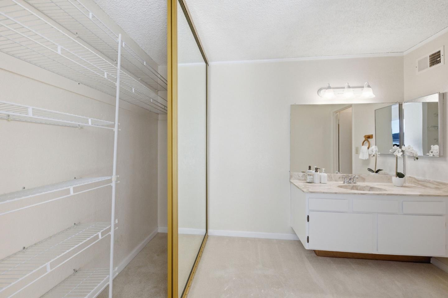 Detail Gallery Image 43 of 72 For 55 Saint James Ct, Daly City,  CA 94015 - 4 Beds | 2/1 Baths
