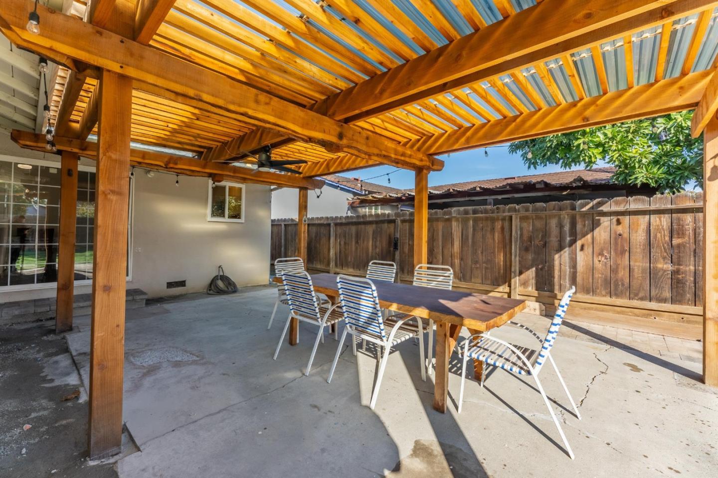 Detail Gallery Image 22 of 23 For 434 Mignot Ln, San Jose,  CA 95111 - 4 Beds | 2 Baths