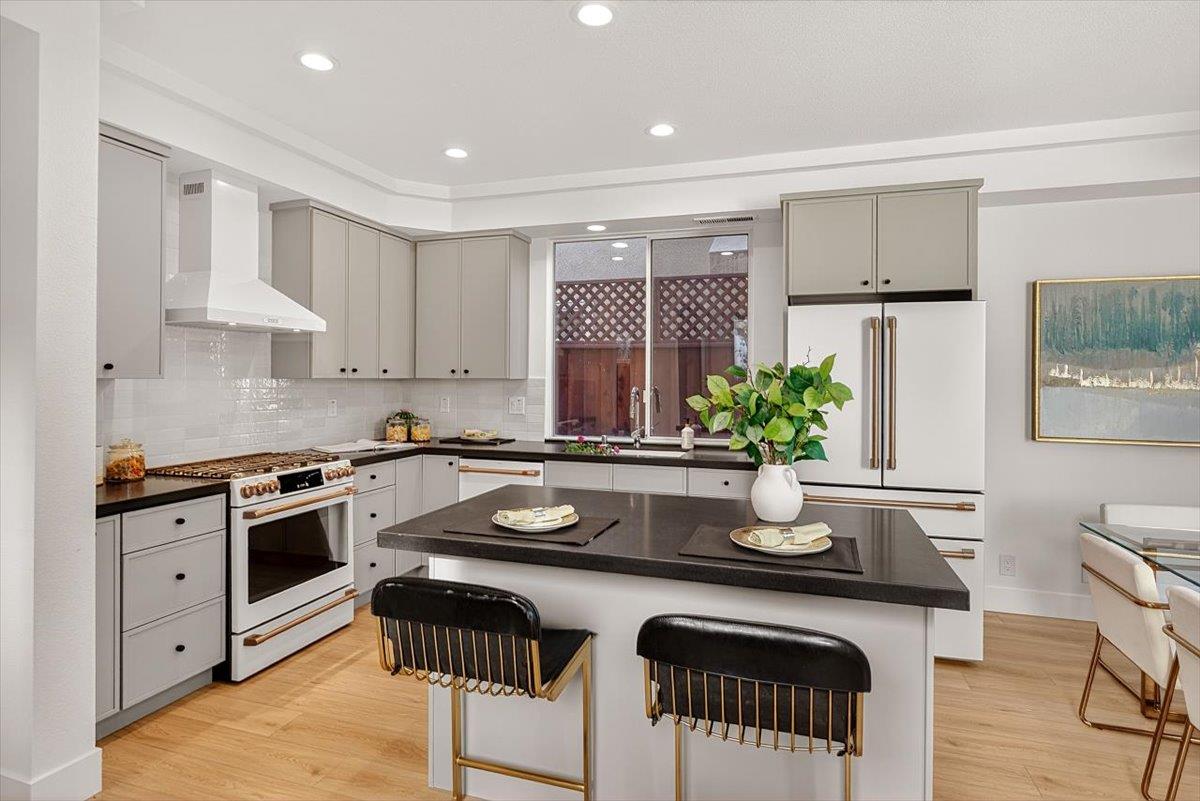 Detail Gallery Image 10 of 18 For 234 Houghton St, Mountain View,  CA 94041 - 2 Beds | 2/1 Baths