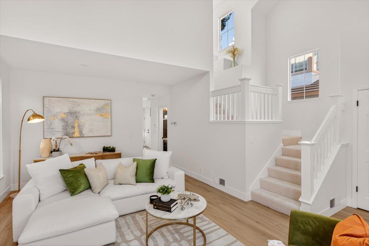 Detail Gallery Image 2 of 18 For 234 Houghton St, Mountain View,  CA 94041 - 2 Beds | 2/1 Baths