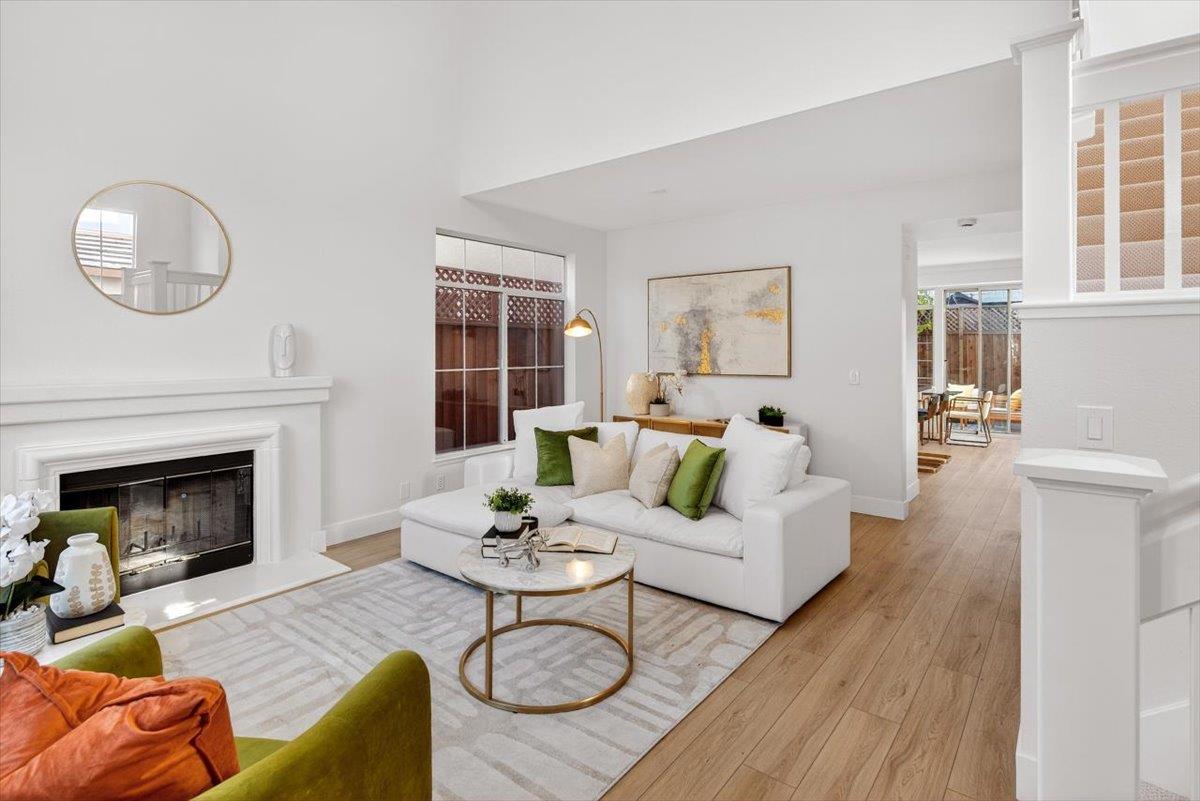 Detail Gallery Image 3 of 18 For 234 Houghton St, Mountain View,  CA 94041 - 2 Beds | 2/1 Baths