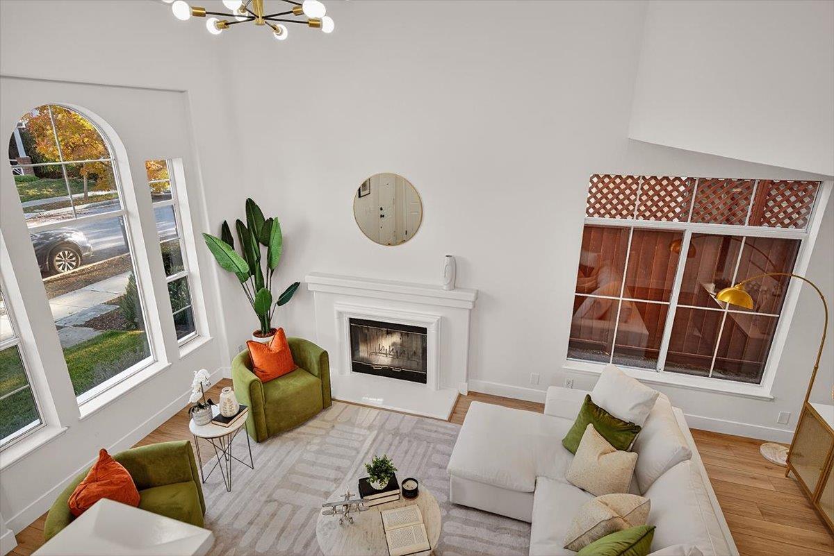 Detail Gallery Image 4 of 18 For 234 Houghton St, Mountain View,  CA 94041 - 2 Beds | 2/1 Baths