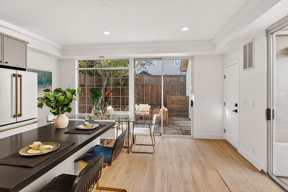 Detail Gallery Image 8 of 18 For 234 Houghton St, Mountain View,  CA 94041 - 2 Beds | 2/1 Baths