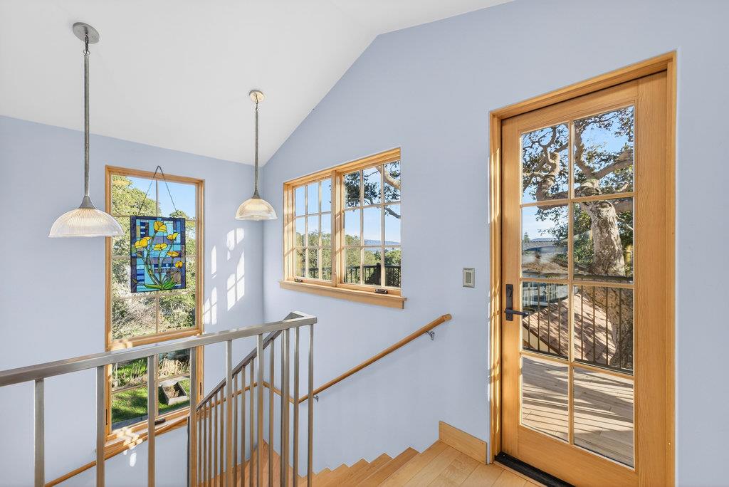 Detail Gallery Image 32 of 49 For 421 Eardley Ave, Pacific Grove,  CA 93950 - 2 Beds | 2 Baths