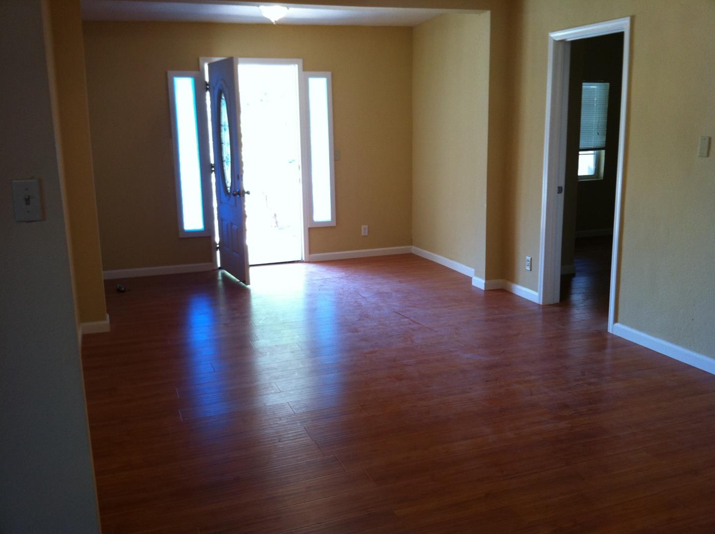 Detail Gallery Image 8 of 20 For 541 Madera Ave, San Jose,  CA 95112 - 4 Beds | 2 Baths