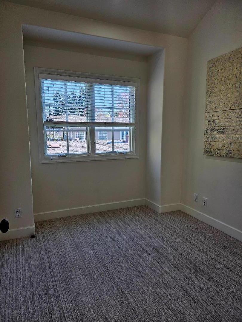 Detail Gallery Image 17 of 20 For 919 Fremont Place, Menlo Park,  CA 94025 - 3 Beds | 2/1 Baths