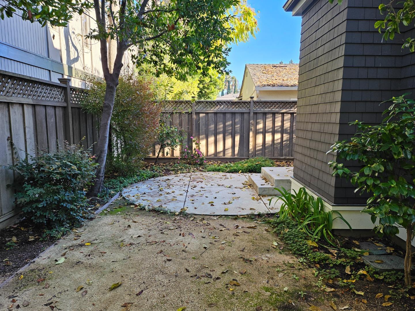 Detail Gallery Image 19 of 20 For 919 Fremont Place, Menlo Park,  CA 94025 - 3 Beds | 2/1 Baths