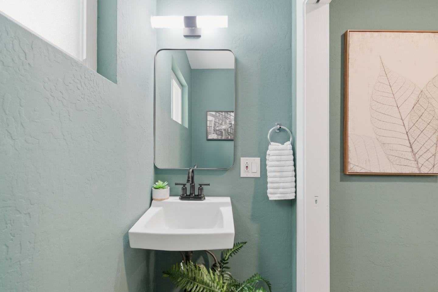 Detail Gallery Image 28 of 45 For 141 Fairmead Ln, Los Gatos,  CA 95032 - 4 Beds | 2/1 Baths