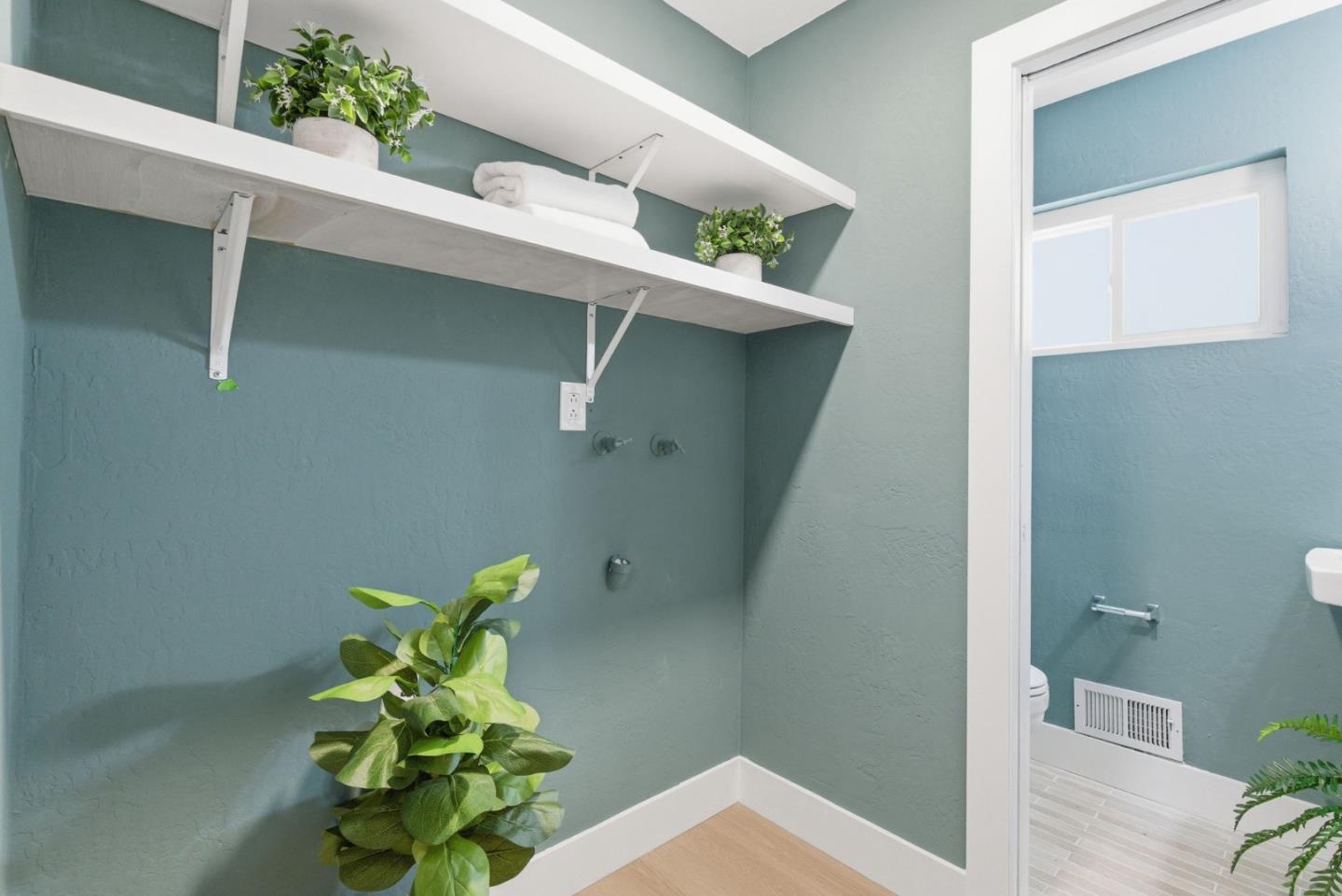 Detail Gallery Image 29 of 45 For 141 Fairmead Ln, Los Gatos,  CA 95032 - 4 Beds | 2/1 Baths