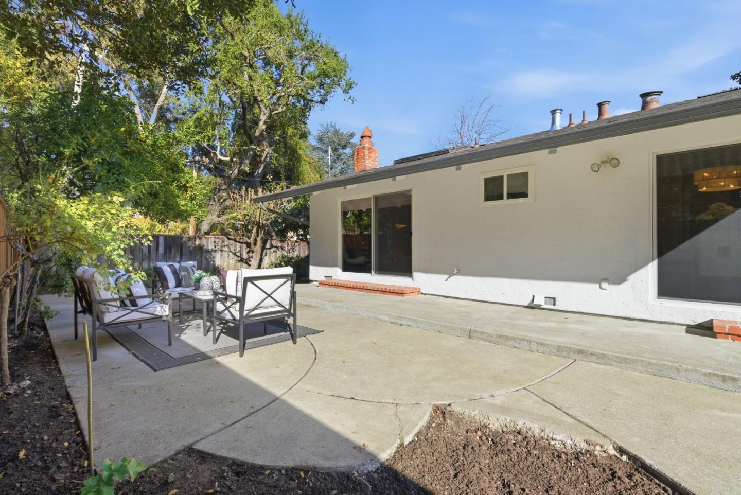 Detail Gallery Image 34 of 45 For 141 Fairmead Ln, Los Gatos,  CA 95032 - 4 Beds | 2/1 Baths