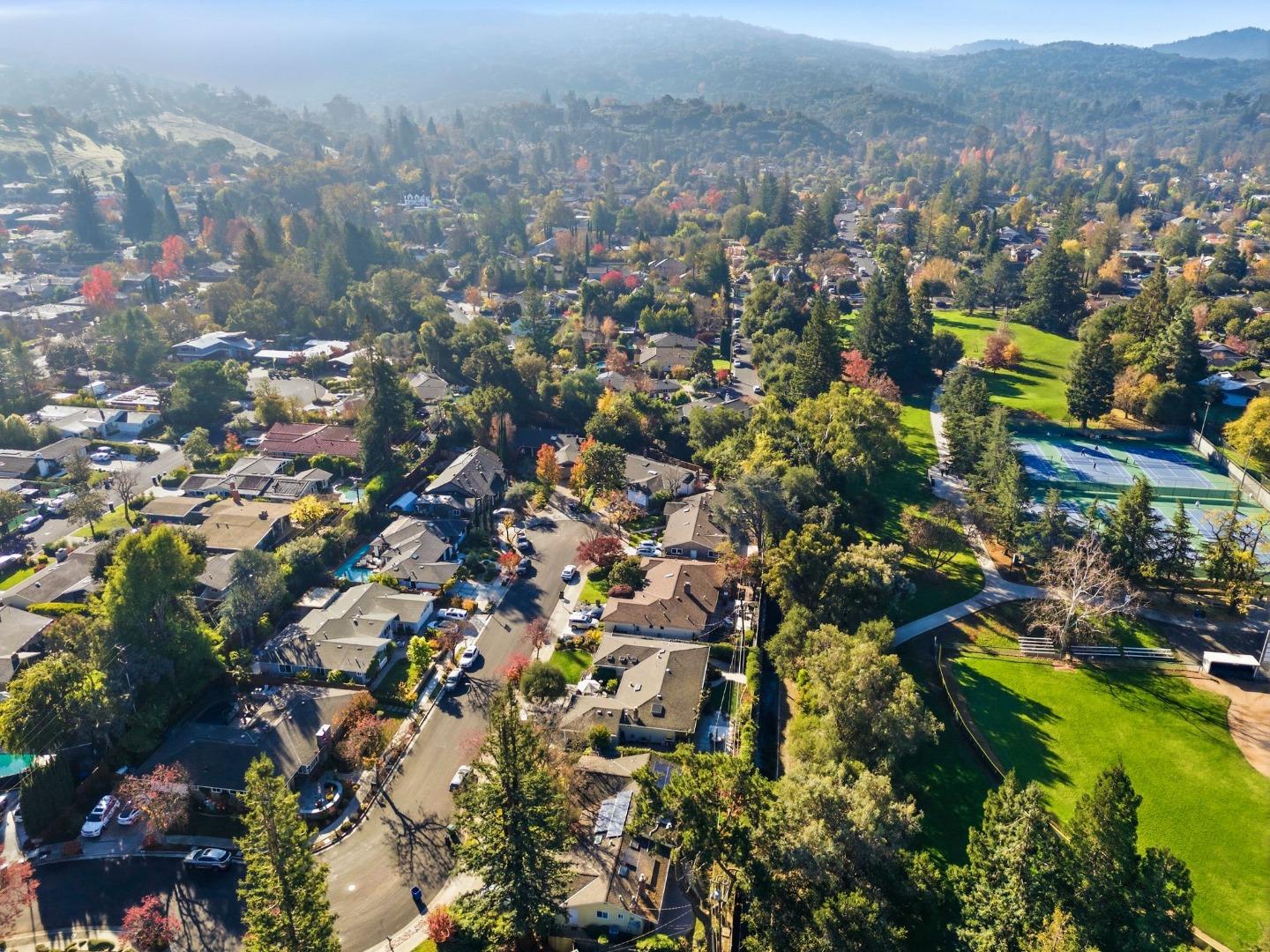 Detail Gallery Image 41 of 45 For 141 Fairmead Ln, Los Gatos,  CA 95032 - 4 Beds | 2/1 Baths