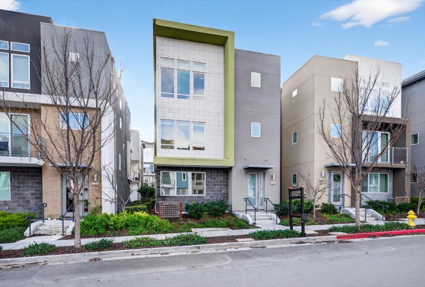 Front Image Thumbnail for ML82028960