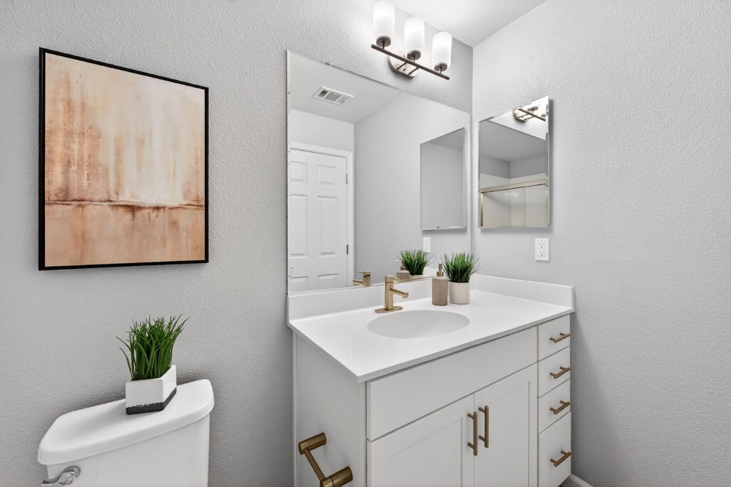 Detail Gallery Image 32 of 38 For 182 Agustin Narvaez St, San Jose,  CA 95136 - 4 Beds | 3/1 Baths