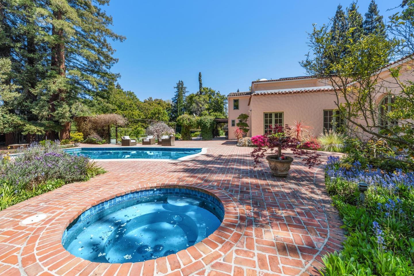 Detail Gallery Image 14 of 42 For 269 Selby Ln, Atherton,  CA 94027 - 6 Beds | 4/1 Baths