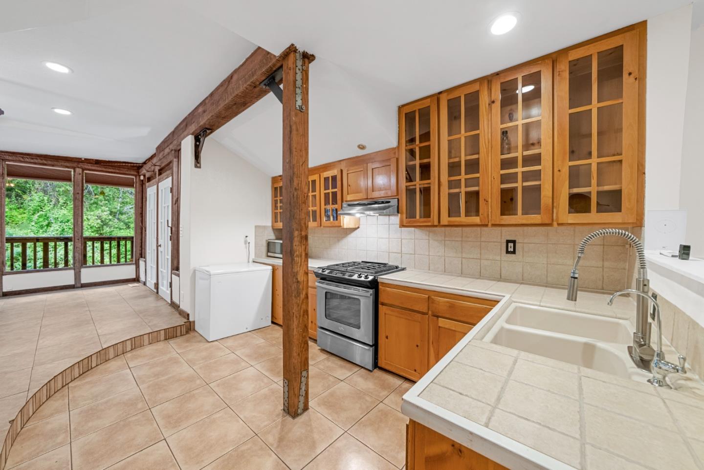 Detail Gallery Image 23 of 41 For 975 Logan Creek Rd, Boulder Creek,  CA 95006 - 3 Beds | 3 Baths