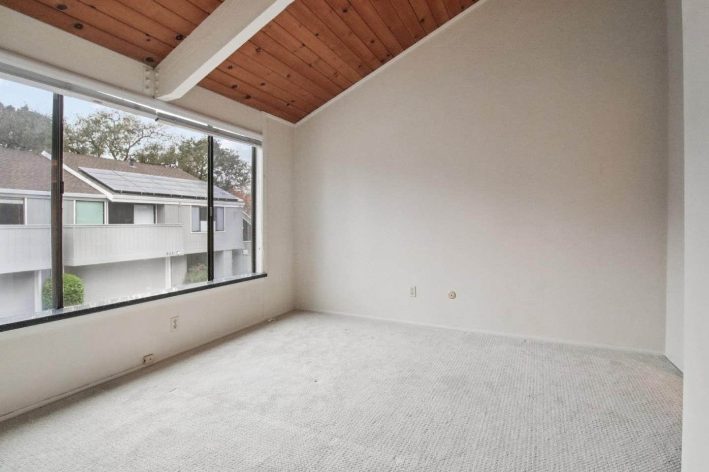 Detail Gallery Image 21 of 42 For 916 Menlo Ave, Menlo Park,  CA 94025 - 2 Beds | 2/1 Baths