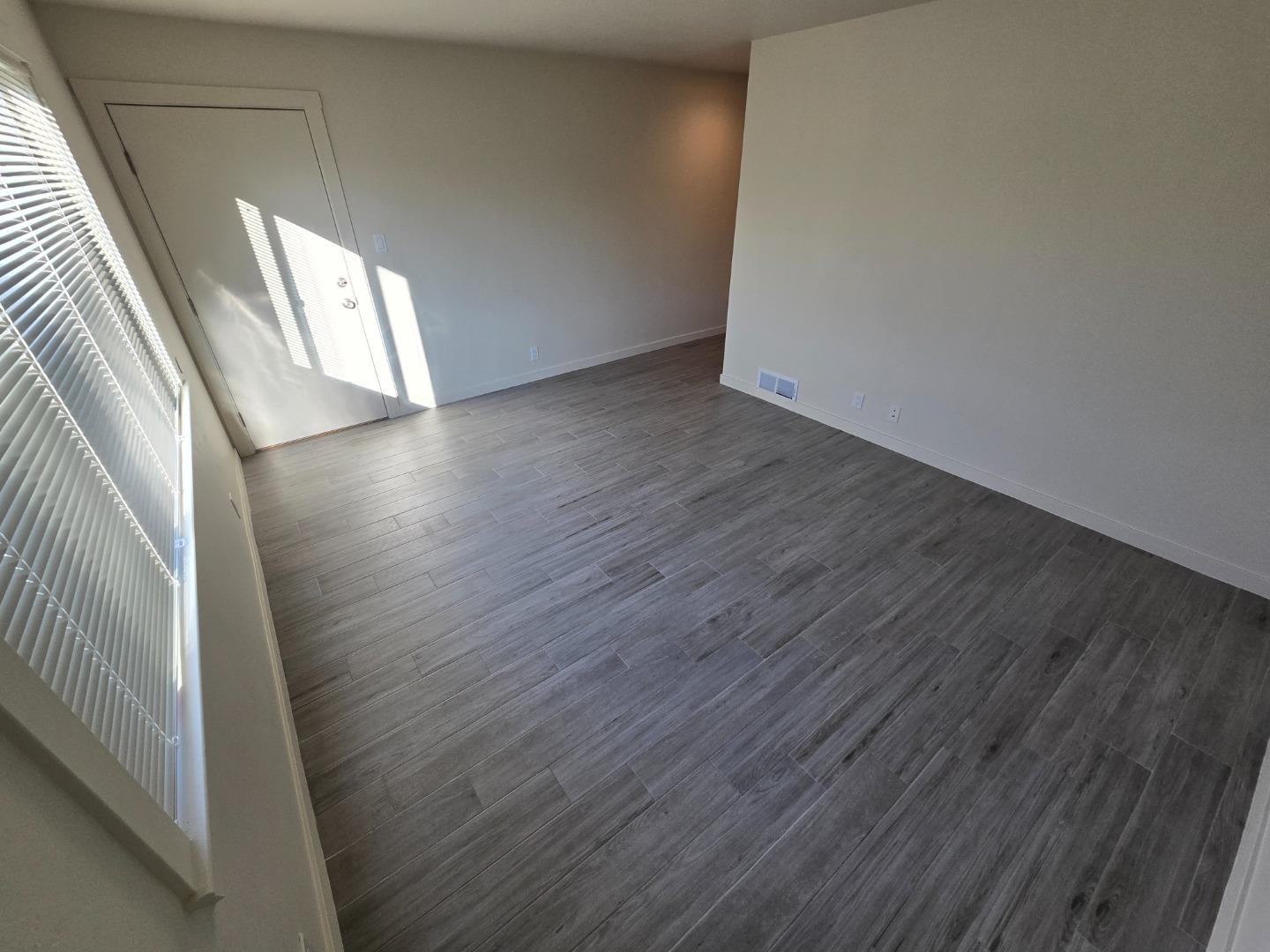 Detail Gallery Image 3 of 14 For 22 Linden Ave #2,  San Bruno,  CA 94066 - 2 Beds | 1 Baths