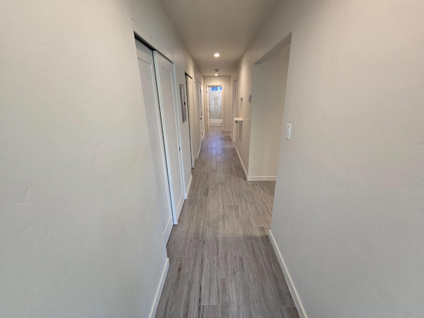 Detail Gallery Image 4 of 14 For 22 Linden Ave #2,  San Bruno,  CA 94066 - 2 Beds | 1 Baths