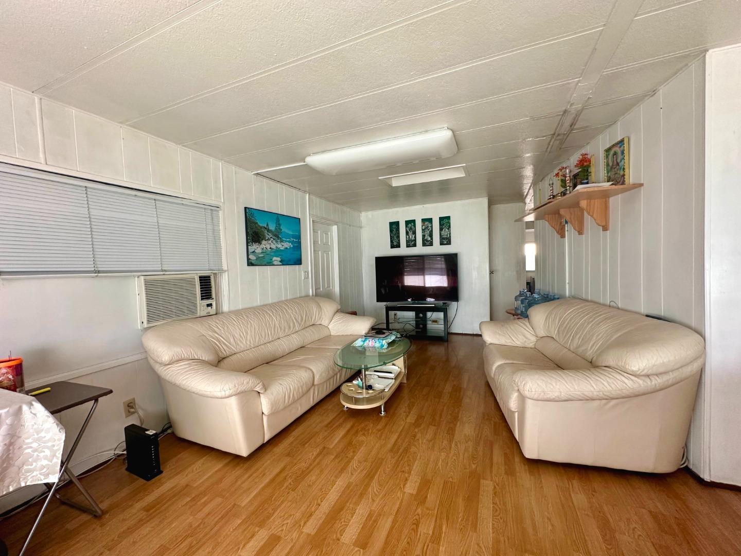 Detail Gallery Image 3 of 18 For 2855 Senter Rd #172,  San Jose,  CA 95111 - 2 Beds | 2 Baths