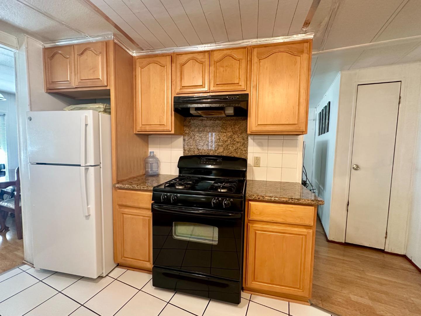 Detail Gallery Image 5 of 18 For 2855 Senter Rd #172,  San Jose,  CA 95111 - 2 Beds | 2 Baths