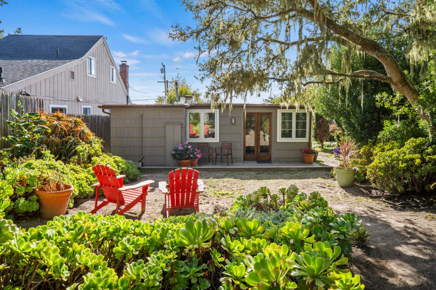 Detail Gallery Image 21 of 24 For 24747 Valley Way, Carmel,  CA 93923 - 2 Beds | 1 Baths