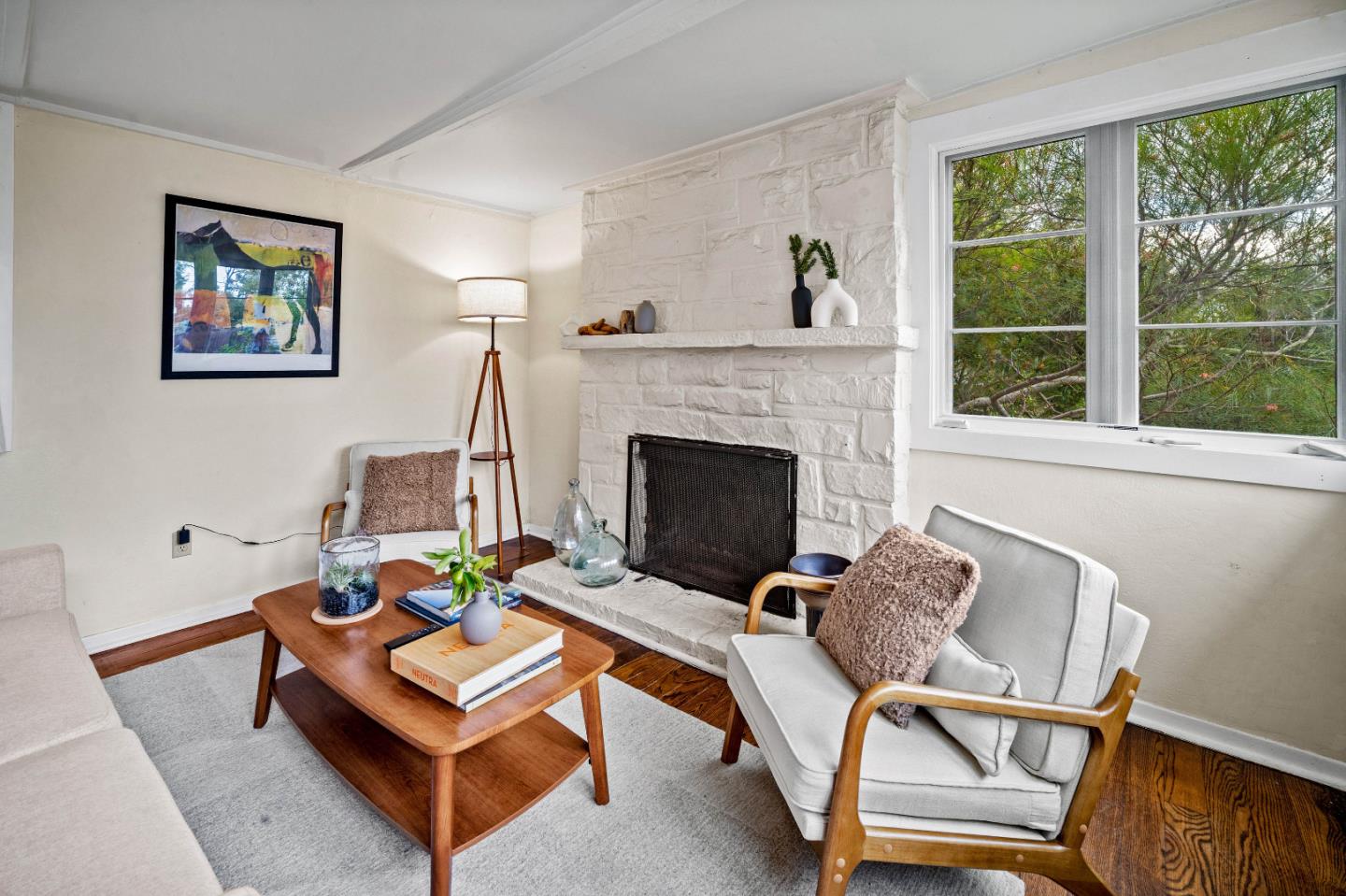 Detail Gallery Image 7 of 24 For 24747 Valley Way, Carmel,  CA 93923 - 2 Beds | 1 Baths