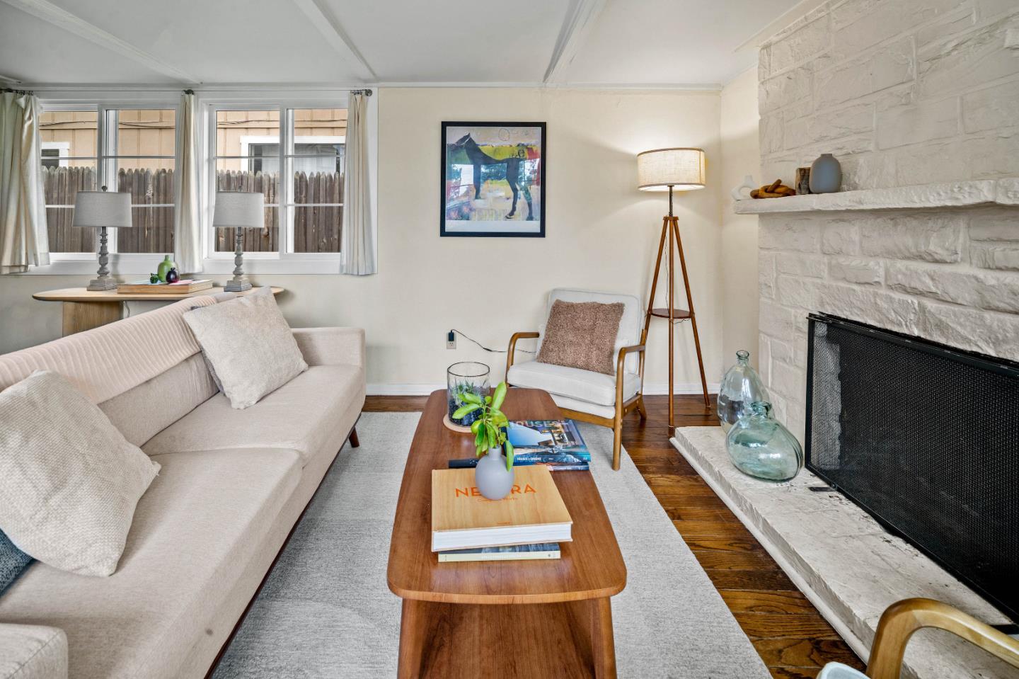 Detail Gallery Image 8 of 24 For 24747 Valley Way, Carmel,  CA 93923 - 2 Beds | 1 Baths