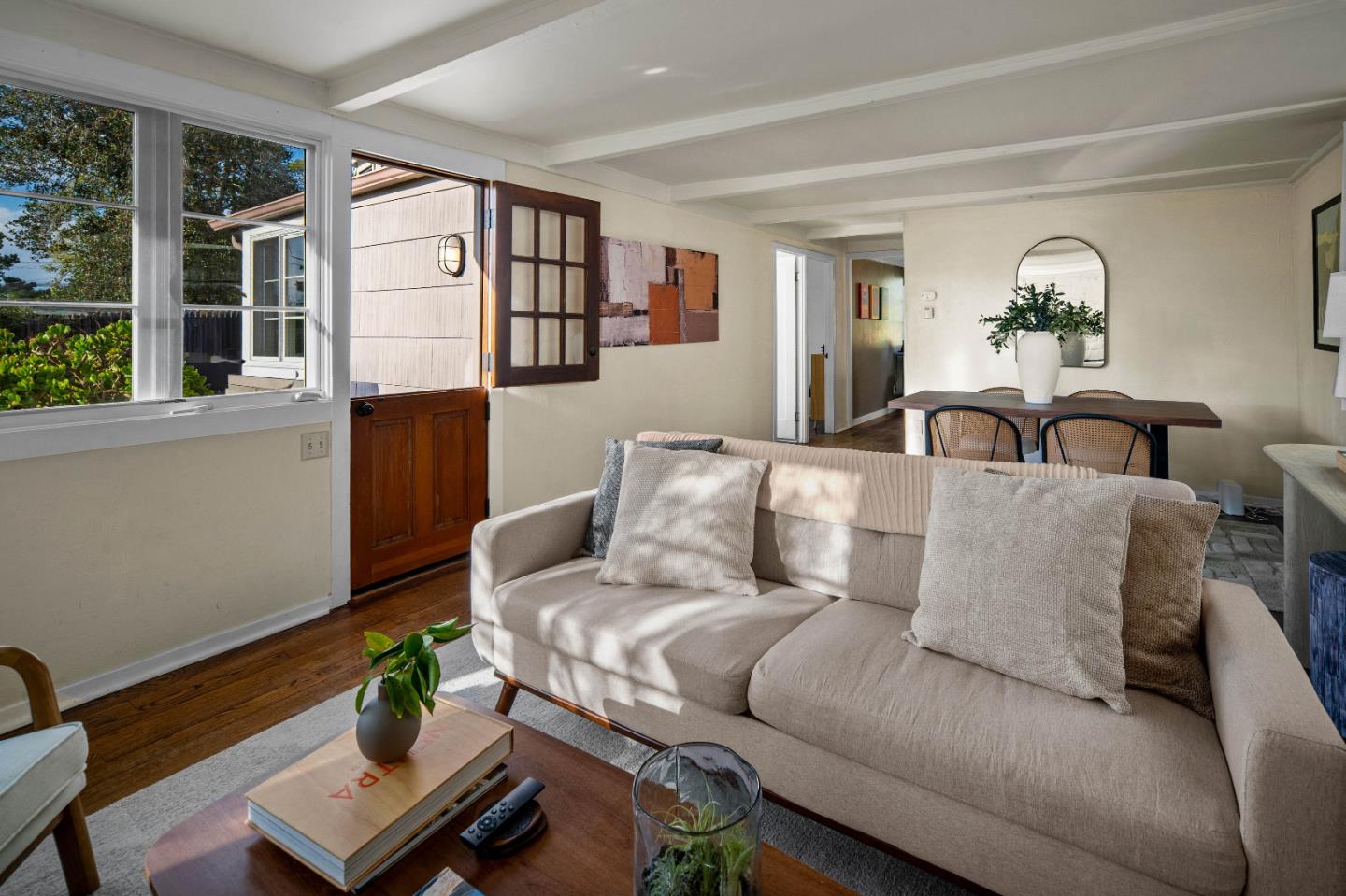 Detail Gallery Image 9 of 24 For 24747 Valley Way, Carmel,  CA 93923 - 2 Beds | 1 Baths