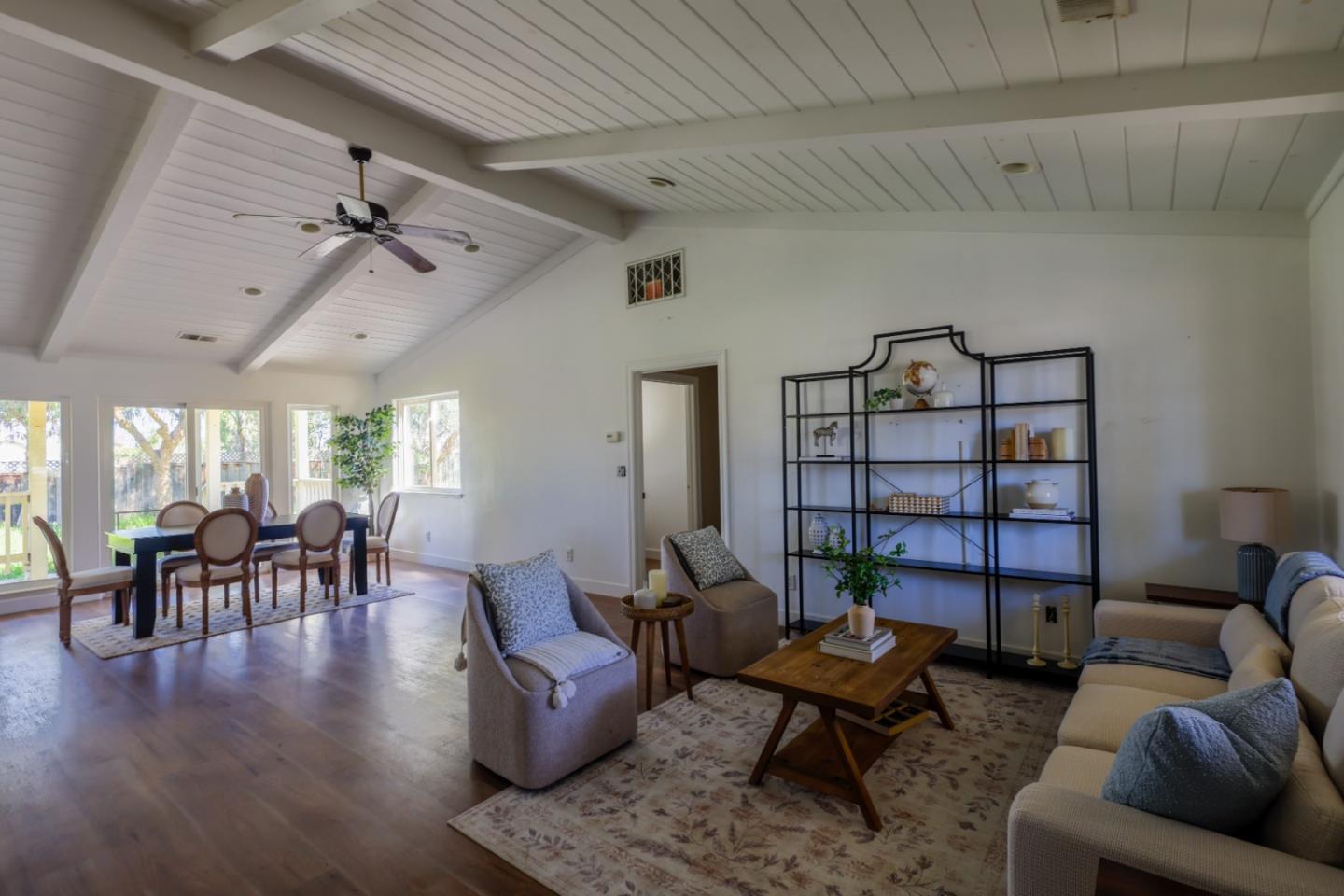 Detail Gallery Image 22 of 41 For 1320 Santa Ana Rd, Hollister,  CA 95023 - 2 Beds | 1 Baths