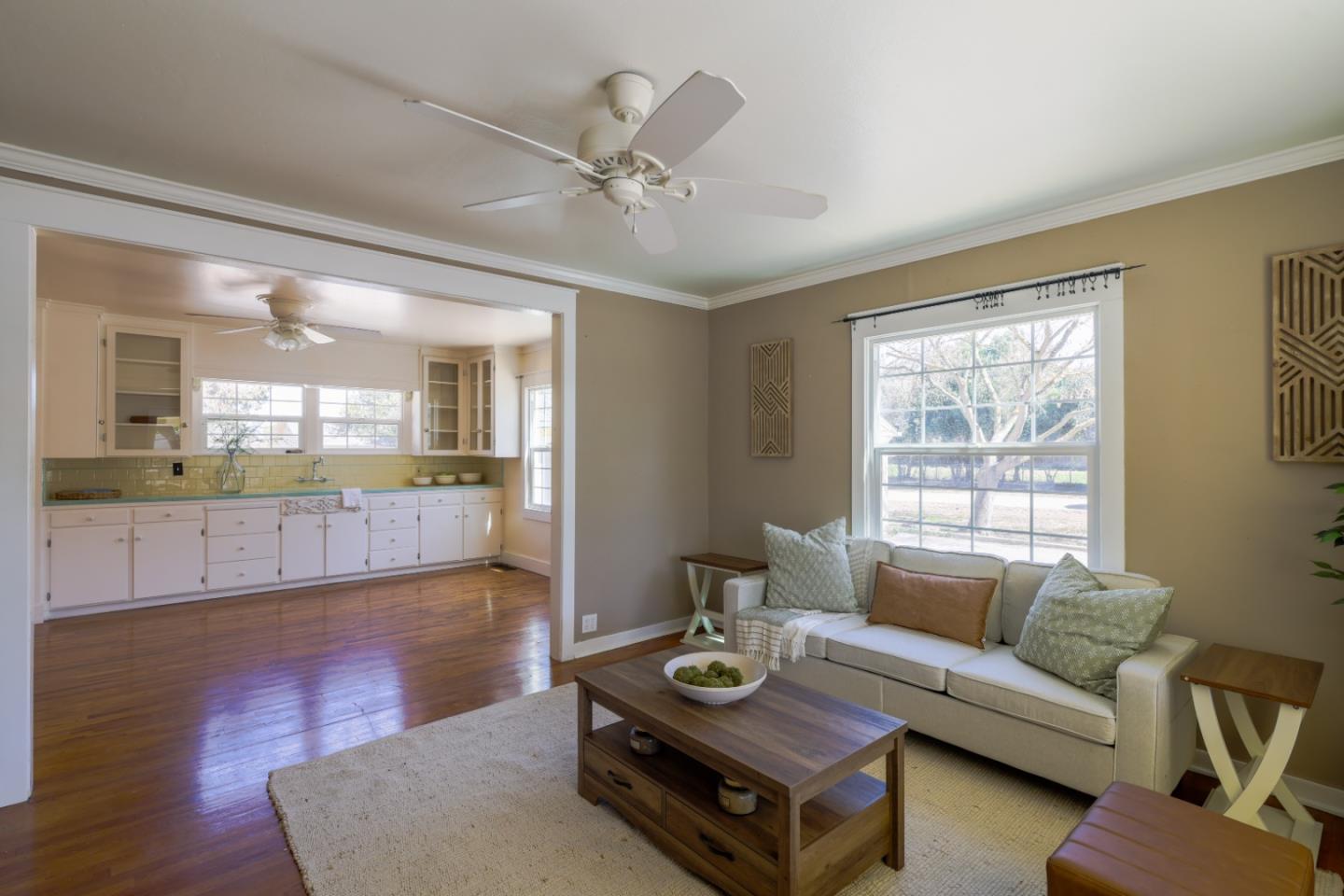 Detail Gallery Image 3 of 41 For 1320 Santa Ana Rd, Hollister,  CA 95023 - 2 Beds | 1 Baths