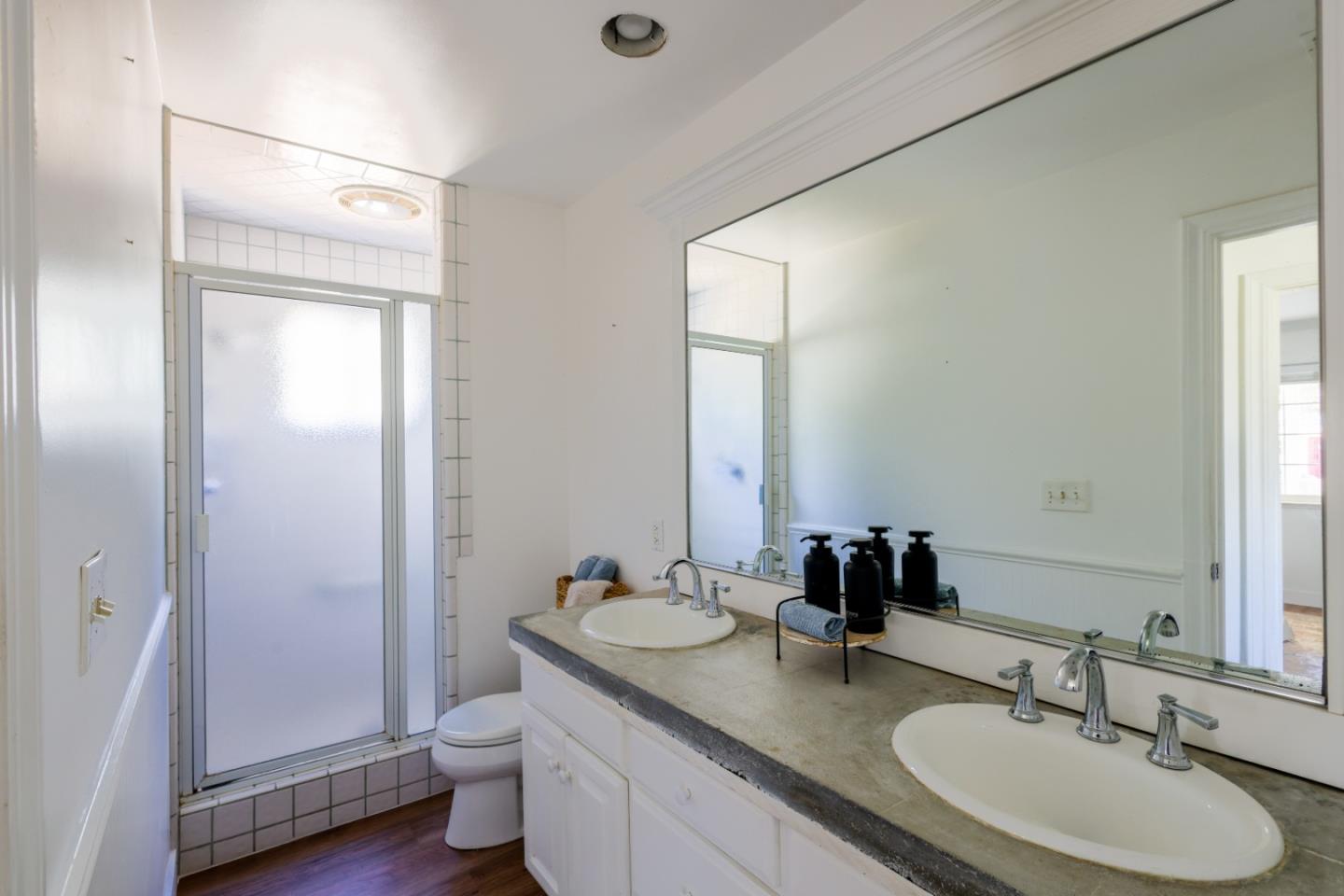 Detail Gallery Image 30 of 41 For 1320 Santa Ana Rd, Hollister,  CA 95023 - 2 Beds | 1 Baths