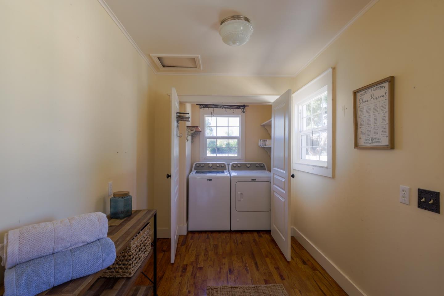 Detail Gallery Image 9 of 41 For 1320 Santa Ana Rd, Hollister,  CA 95023 - 2 Beds | 1 Baths