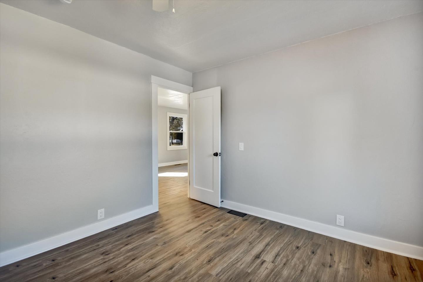 Detail Gallery Image 22 of 42 For 367 College St, Hollister,  CA 95023 - 3 Beds | 1 Baths