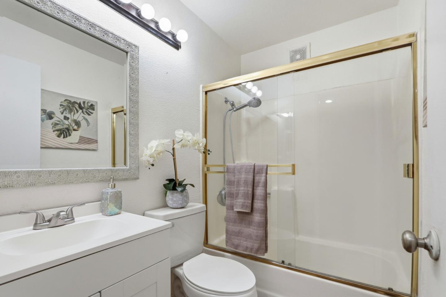 Detail Gallery Image 21 of 28 For 5274 Makati Cir, San Jose,  CA 95123 - 2 Beds | 2 Baths