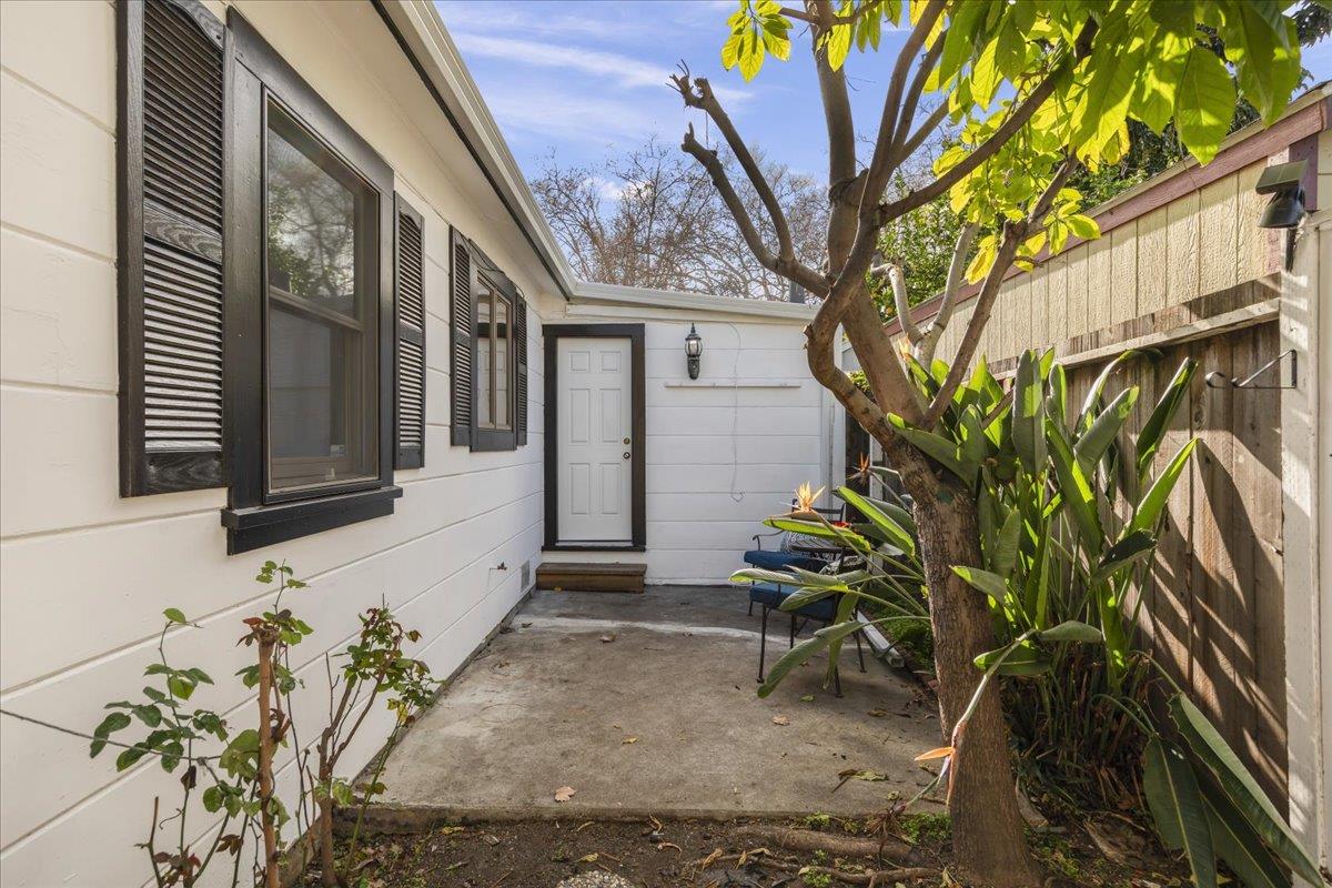 Detail Gallery Image 21 of 26 For 1035 Newhall St, San Jose,  CA 95126 - 2 Beds | 1 Baths