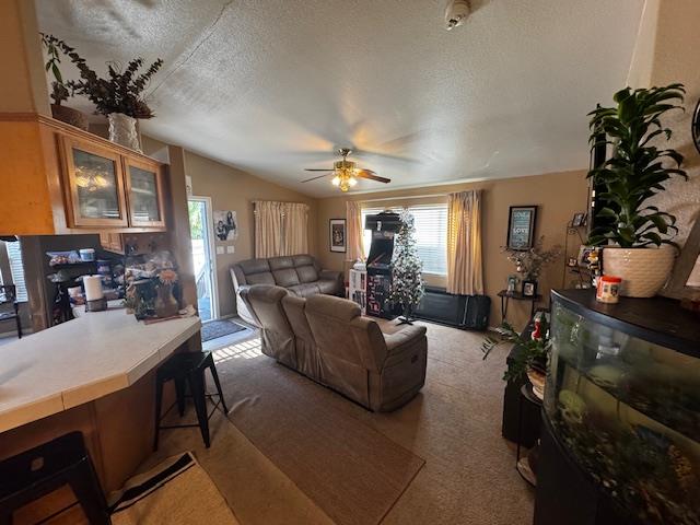 Detail Gallery Image 6 of 15 For 2900 Fairview Rd #4,  Hollister,  CA 95023 - 3 Beds | 2 Baths