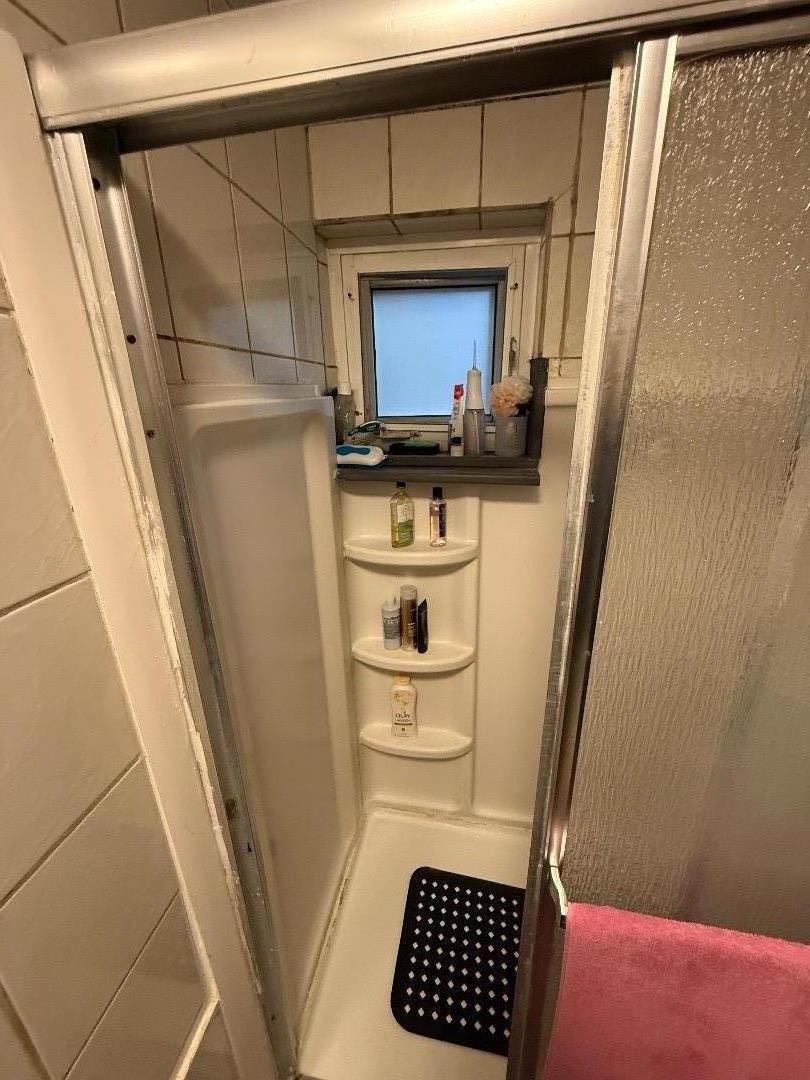 Detail Gallery Image 13 of 26 For 1015 Herman, San Bruno,  CA 94066 - 7 Beds | 4 Baths