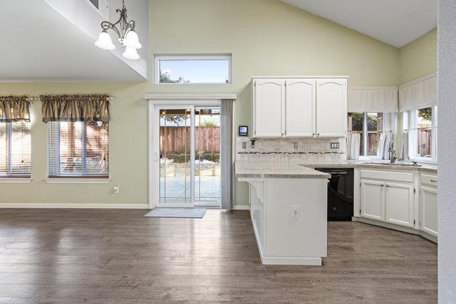 Detail Gallery Image 13 of 42 For 2260 Pinnacle Ct, Hollister,  CA 95023 - 4 Beds | 2/1 Baths