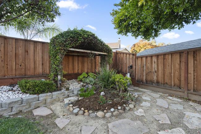 Detail Gallery Image 39 of 42 For 2260 Pinnacle Ct, Hollister,  CA 95023 - 4 Beds | 2/1 Baths