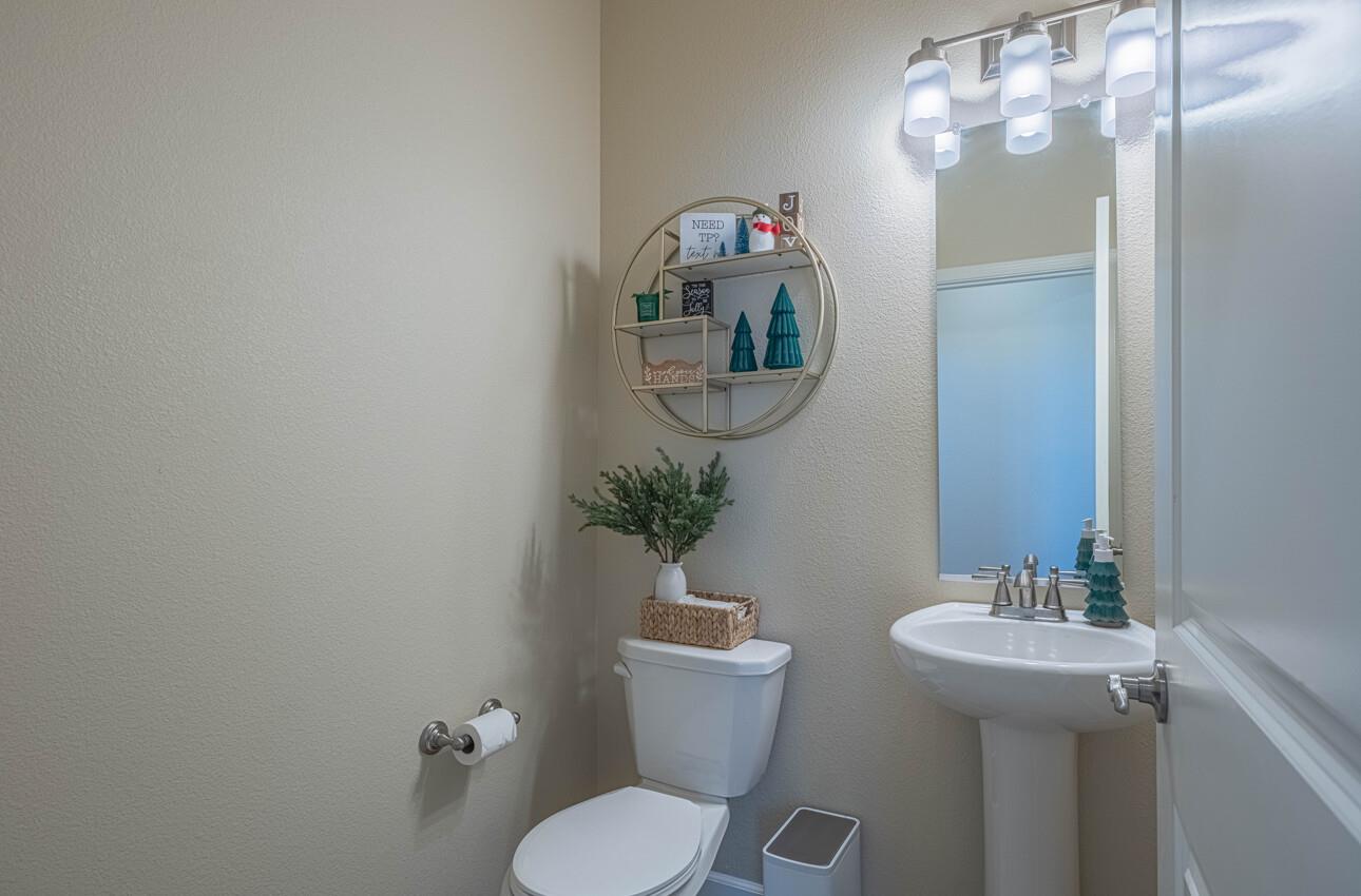 Detail Gallery Image 20 of 43 For 670 Bikle Dr, King City,  CA 93930 - 4 Beds | 2/1 Baths