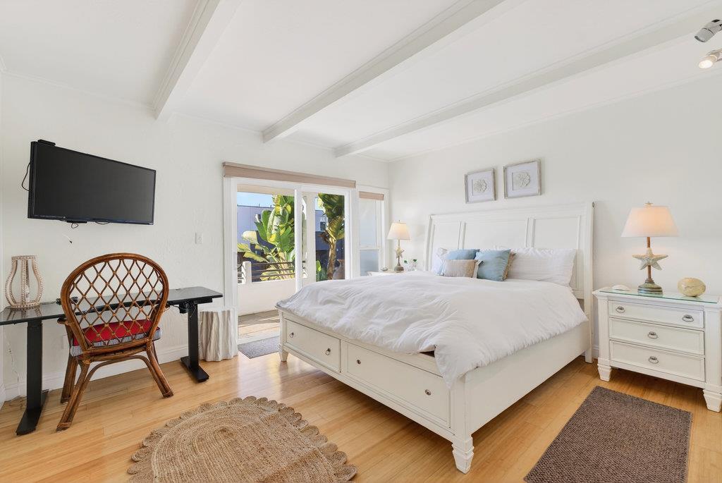 Detail Gallery Image 32 of 51 For 619 Beach Dr, Aptos,  CA 95003 - 5 Beds | 3 Baths