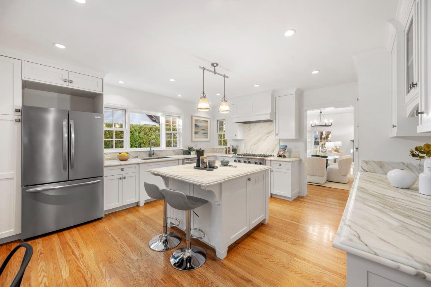 Detail Gallery Image 25 of 61 For 1149 Cortez Ave, Burlingame,  CA 94010 - 3 Beds | 2 Baths