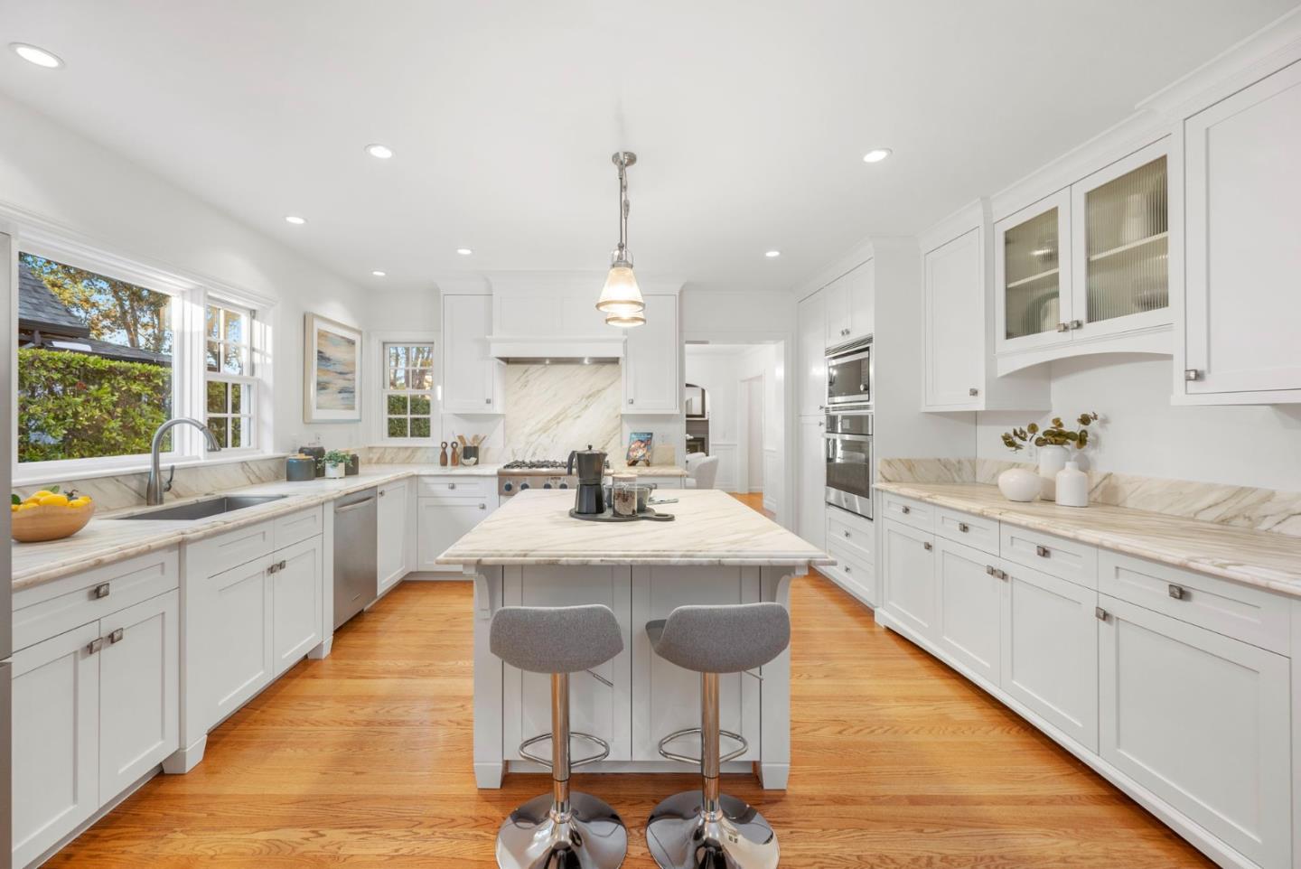 Detail Gallery Image 26 of 61 For 1149 Cortez Ave, Burlingame,  CA 94010 - 3 Beds | 2 Baths