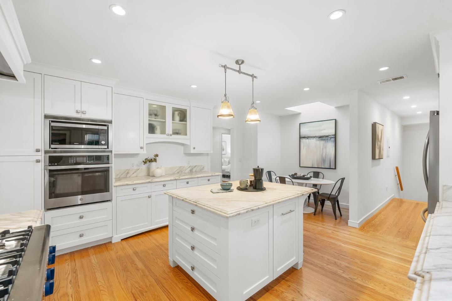 Detail Gallery Image 28 of 61 For 1149 Cortez Ave, Burlingame,  CA 94010 - 3 Beds | 2 Baths