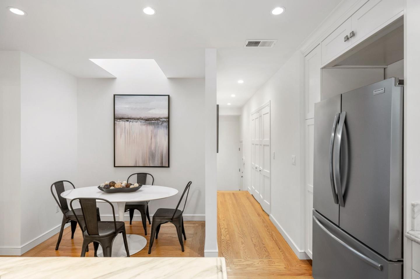 Detail Gallery Image 29 of 61 For 1149 Cortez Ave, Burlingame,  CA 94010 - 3 Beds | 2 Baths