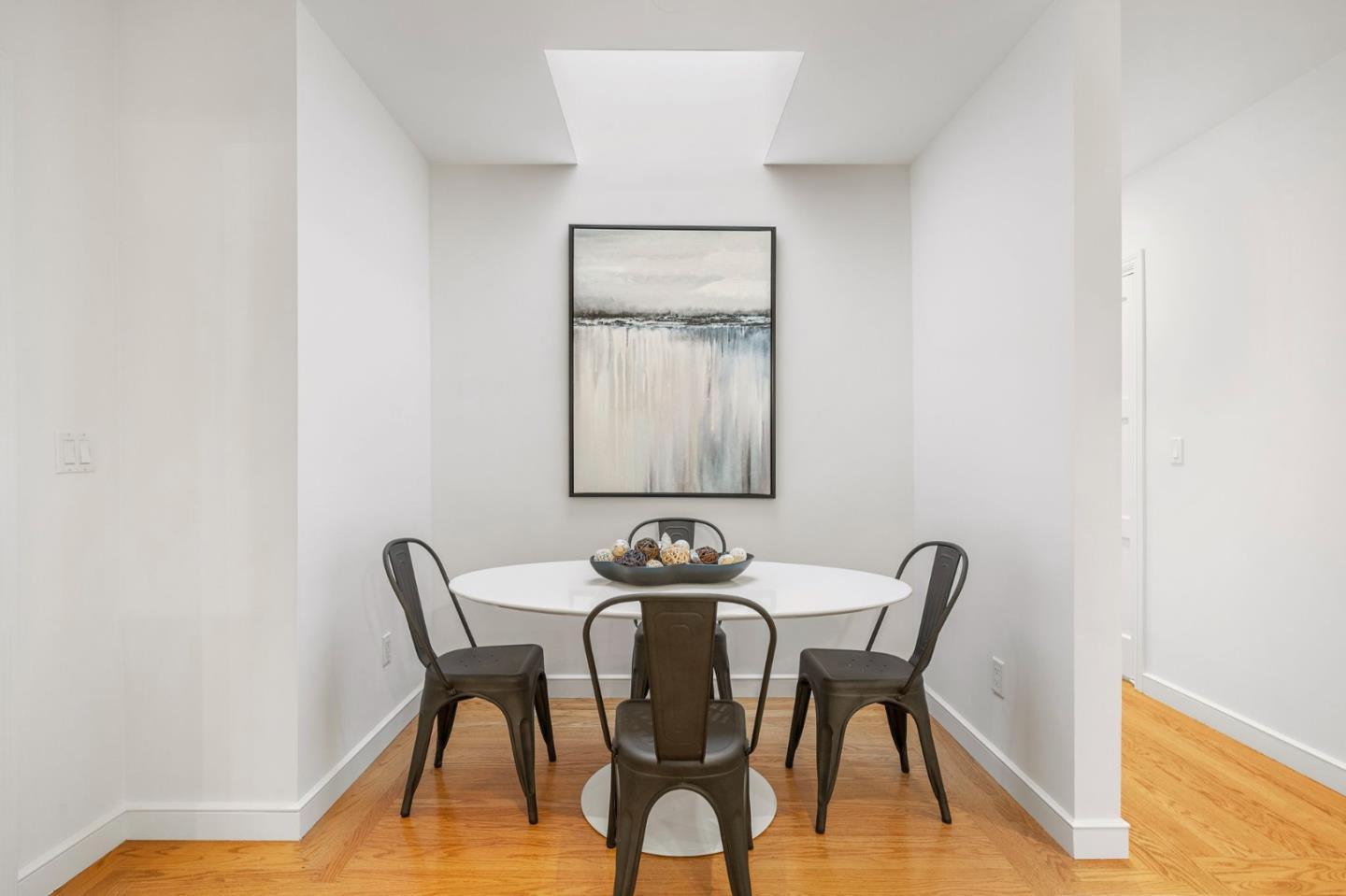 Detail Gallery Image 31 of 61 For 1149 Cortez Ave, Burlingame,  CA 94010 - 3 Beds | 2 Baths