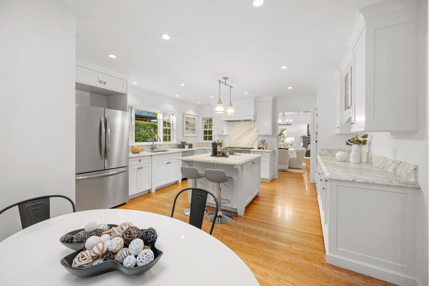 Detail Gallery Image 32 of 61 For 1149 Cortez Ave, Burlingame,  CA 94010 - 3 Beds | 2 Baths