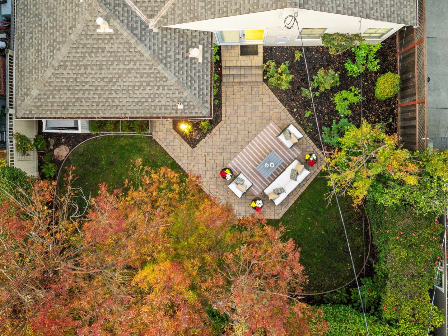 Detail Gallery Image 52 of 61 For 1149 Cortez Ave, Burlingame,  CA 94010 - 3 Beds | 2 Baths