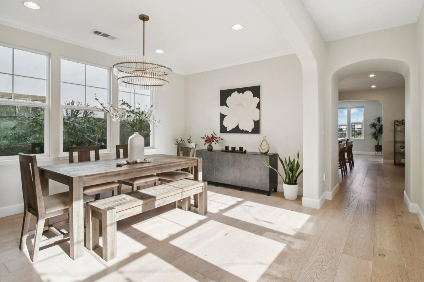 Detail Gallery Image 11 of 70 For 7670 Mackenzie Way, Gilroy,  CA 95020 - 5 Beds | 4 Baths