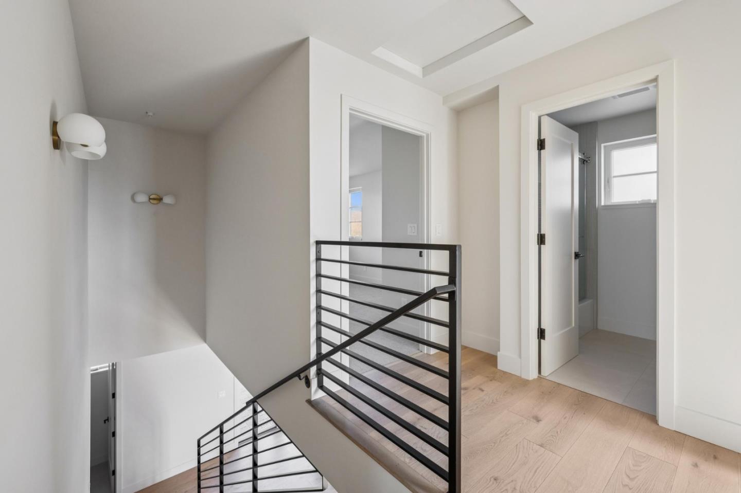 Detail Gallery Image 17 of 43 For 577 Creekside Ct, Half Moon Bay,  CA 94019 - 3 Beds | 2/1 Baths